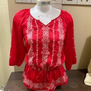 WHBM size 4 100% polyester. Red with white design.